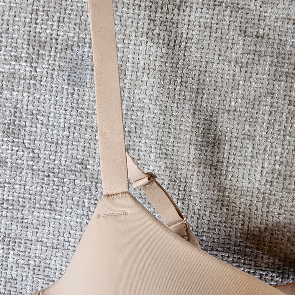 Skims Fits Everybody T-Shirt Bra Womens 36D Beige Underwire Padded Demi EUC - Picture 4 of 13